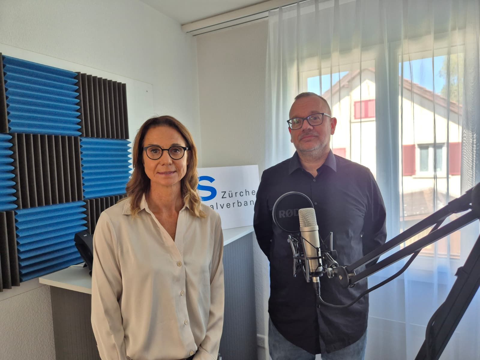 PD Dr. Michael Jucker und Moderatorin Regula Sp&auml;ni bei der Podcast-Aufnahme.